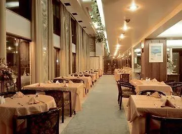 雨穆克格鲁酒店 3* 伊兹密尔